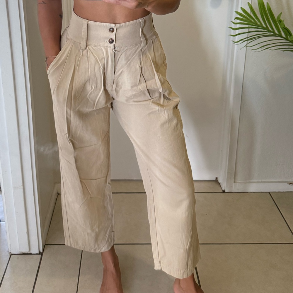 High waisted crop trousers